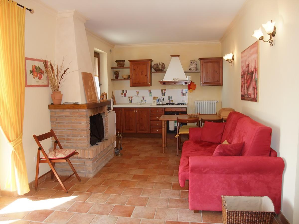 Agriturismo Pian Di Frattina فابرو المظهر الخارجي الصورة