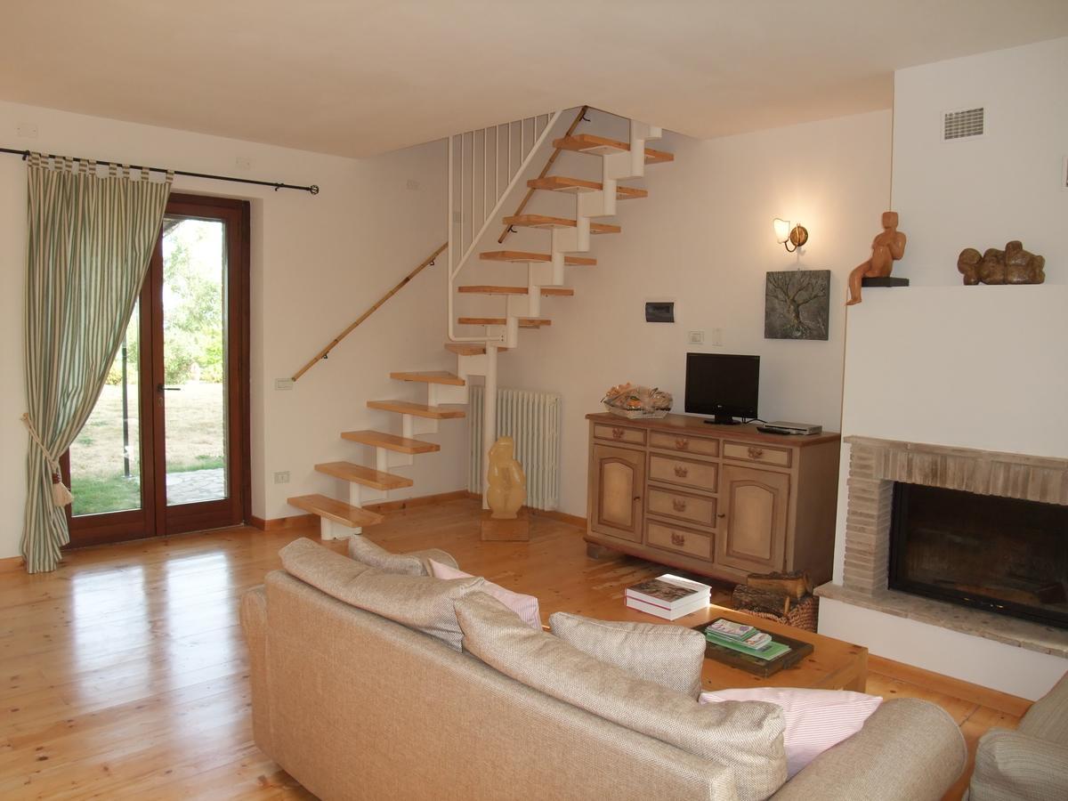 Agriturismo Pian Di Frattina فابرو المظهر الخارجي الصورة